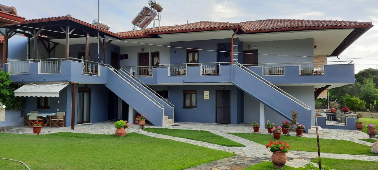 Maria - Pavlos Studios And Apartments Vourvourou Extérieur photo